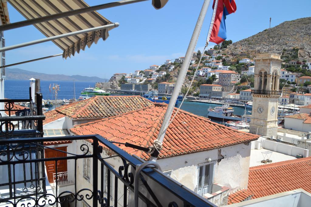 Pension Efie Hydra  Bagian luar foto