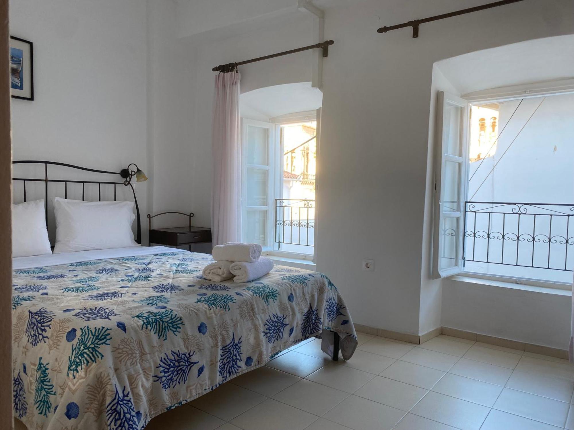 Pension Efie Hydra  Bagian luar foto